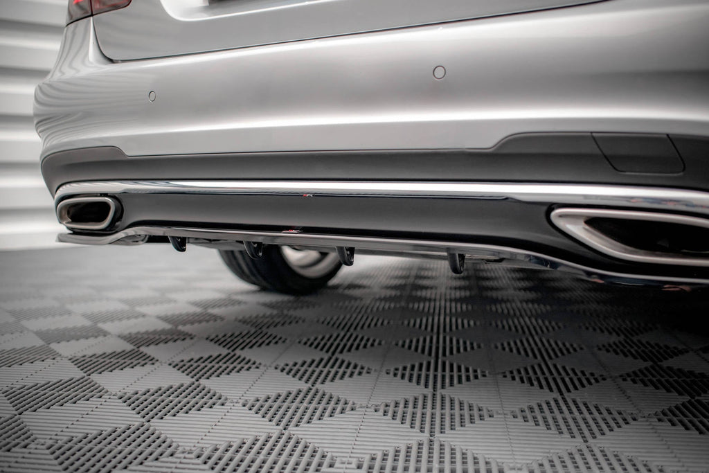 Splitter trasero (con barras verticales) para Mercedes-Benz E AMG-Line Sedan W212 Facelift