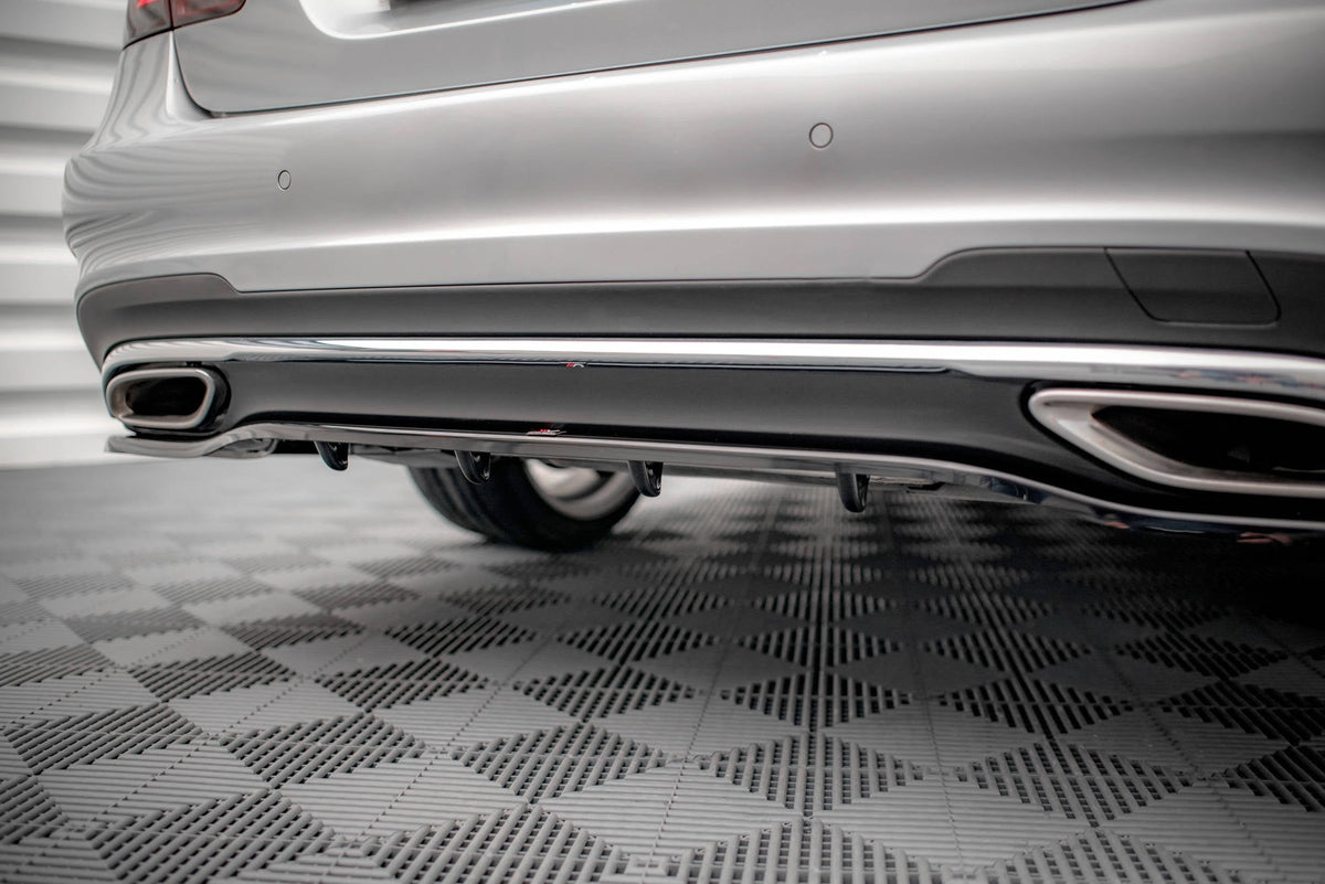 Splitter trasero (con barras verticales) para Mercedes-Benz E AMG-Line Sedan W212 Facelift