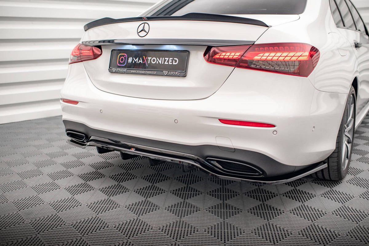 Splitter trasero (con barras verticales) para Mercedes-Benz E AMG-Line Sedan W213 Facelift