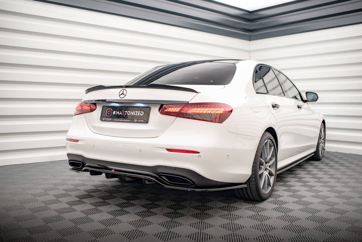 Splitter trasero (con barras verticales) para Mercedes-Benz E AMG-Line Sedan W213 Facelift