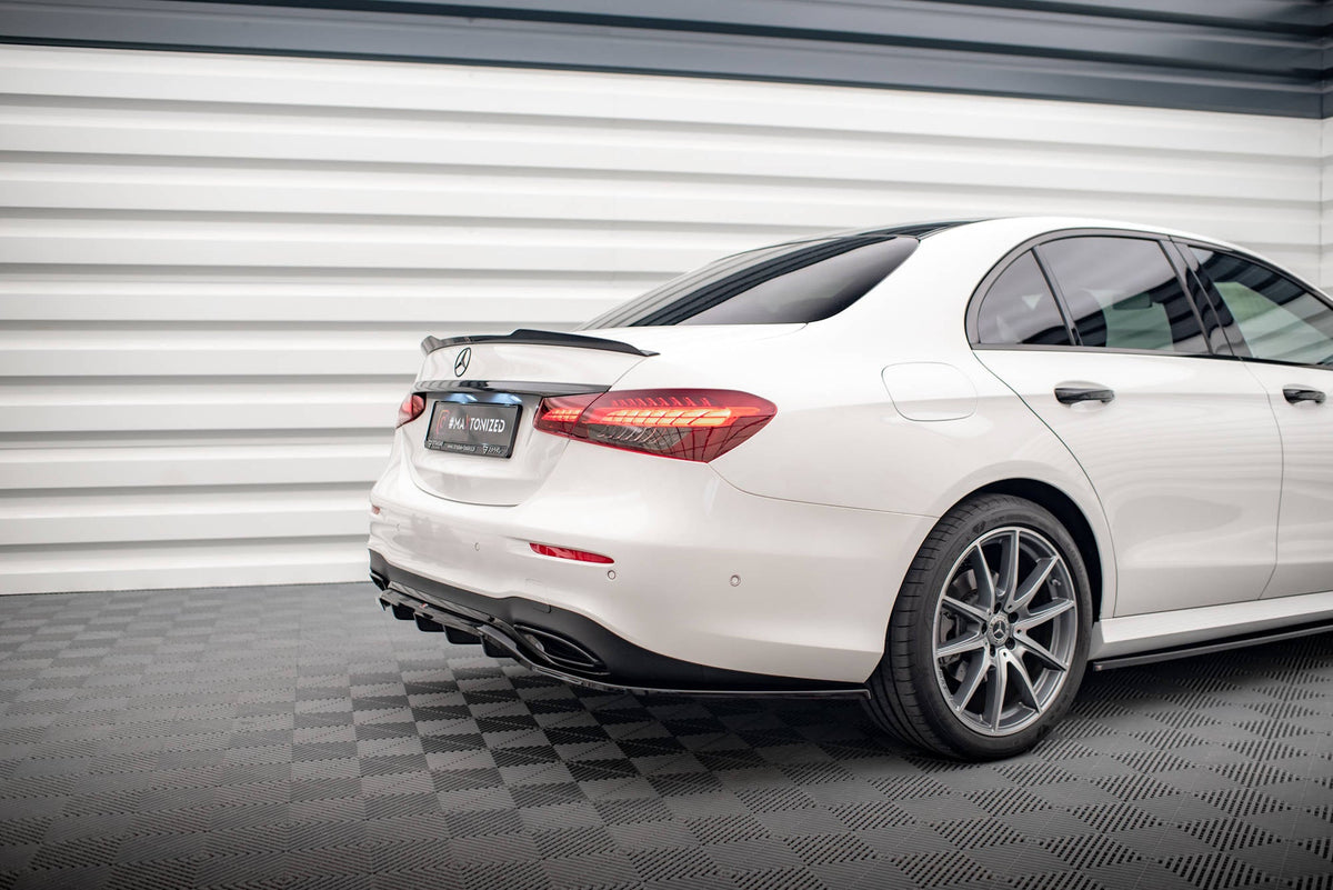 Splitter trasero (con barras verticales) para Mercedes-Benz E AMG-Line Sedan W213 Facelift