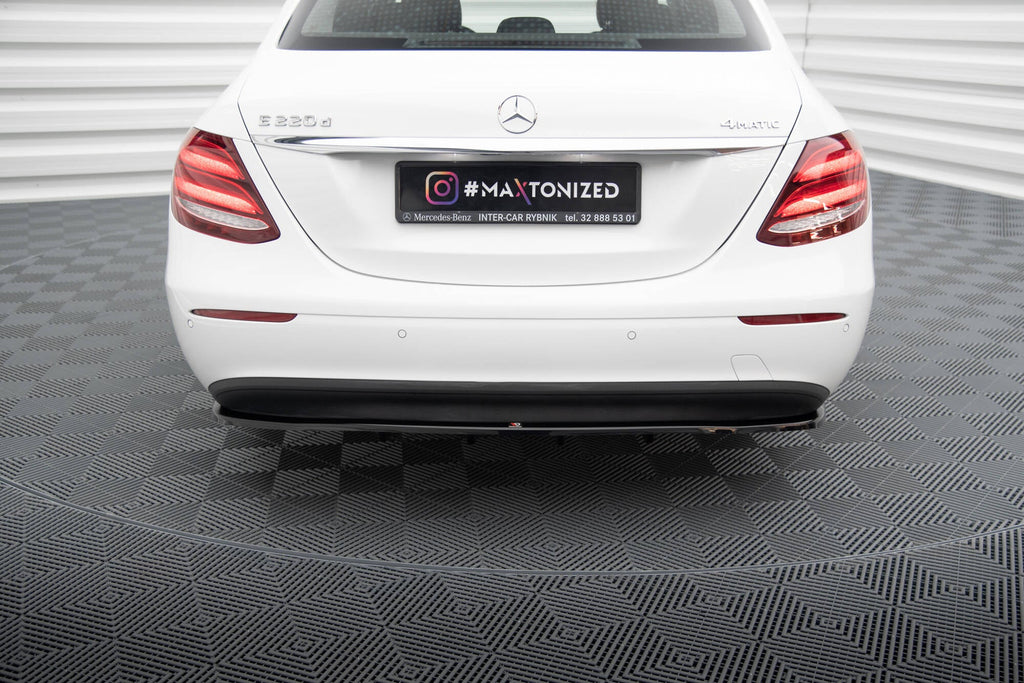 Splitter trasero (con barras verticales) para Mercedes-Benz E W213