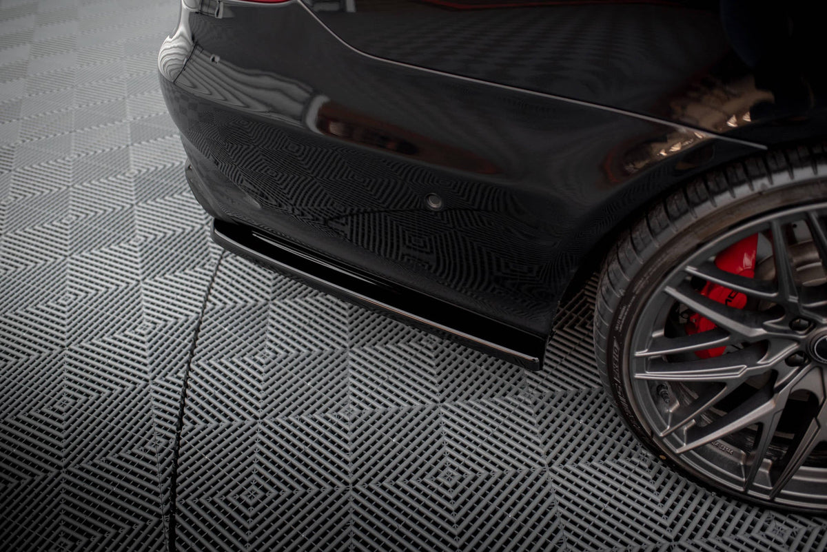 Splitter trasero (con barras verticales) para Mercedes-Benz E63 AMG Sedan W212 Facelift