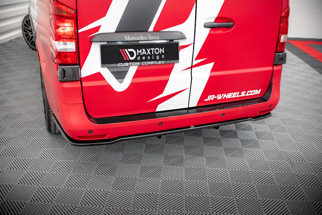 Splitter trasero (con barras verticales) para Mercedes-Benz Vito Long / V Long W447 Facelift / Facelift 2