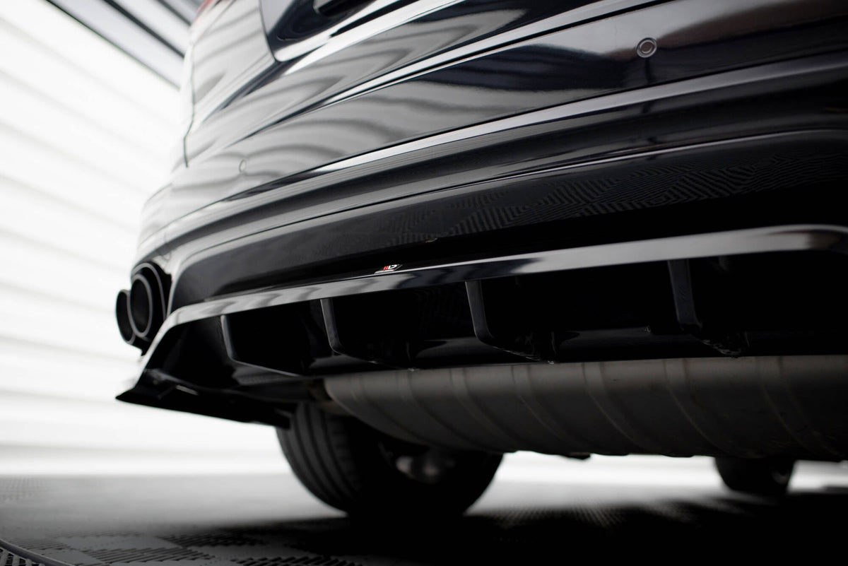 Splitter trasero (con barras verticales) para Porsche Cayenne Mk2 Facelift