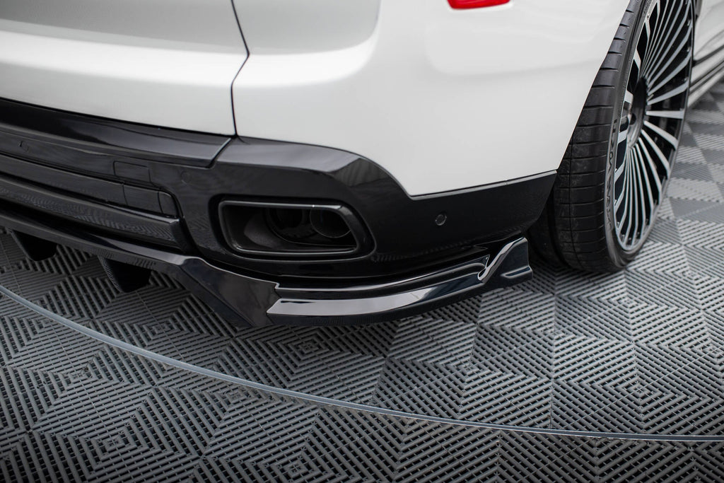 Splitter trasero (con barras verticales) para Rolls Royce Cullinan