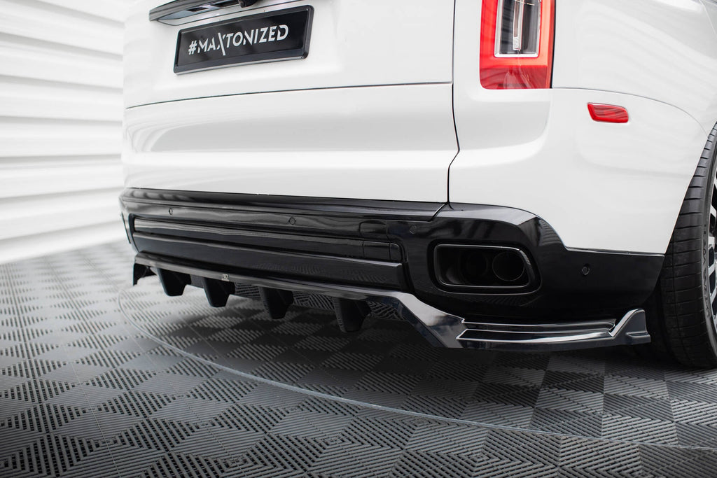 Splitter trasero (con barras verticales) para Rolls Royce Cullinan