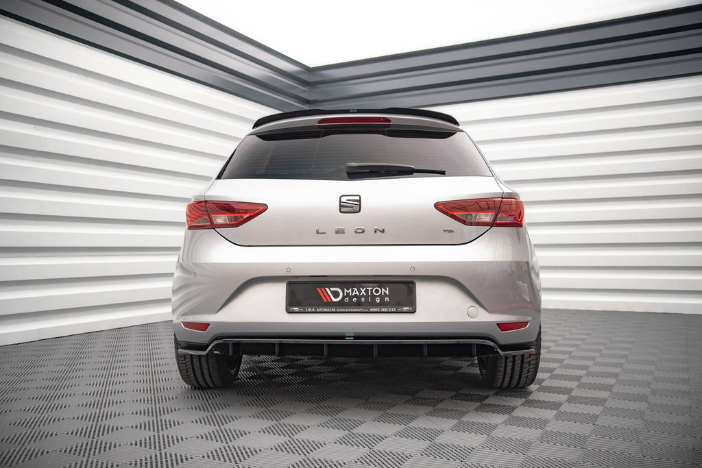 Splitter trasero (con barras verticales) para Seat Leon Hatchback Mk3