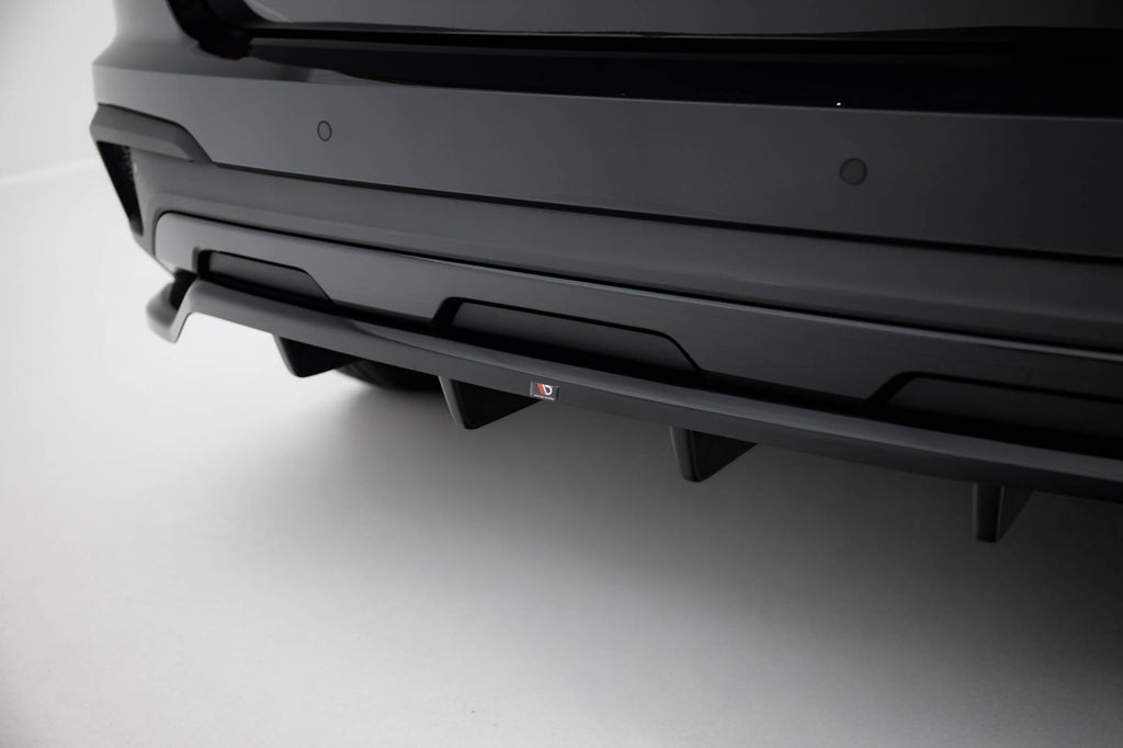 Splitter trasero (con barras verticales) para Skoda Kamiq Monte Carlo Mk1 Facelift
