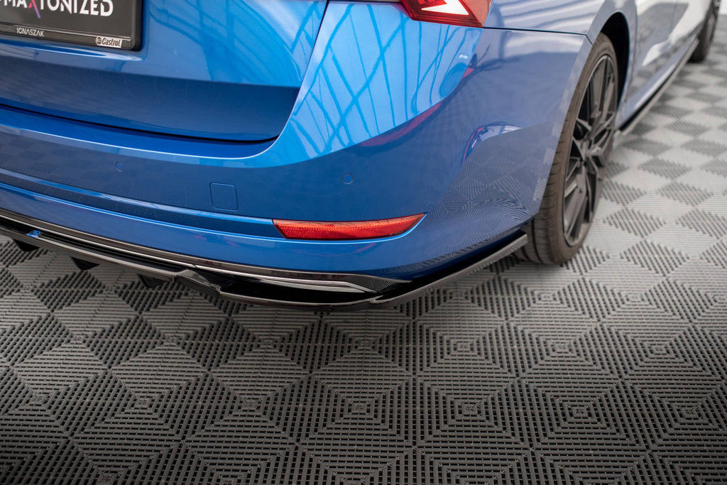 Splitter trasero (con barras verticales) para Skoda Octavia Sportline Mk4