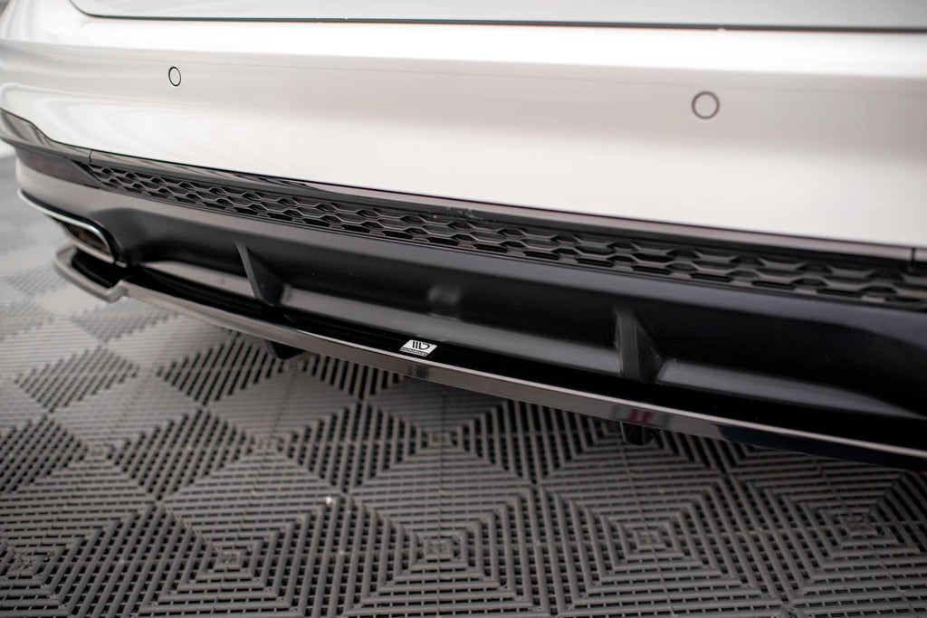 Splitter trasero (con barras verticales) V.1 para Audi A4 S-Line B9 Facelift