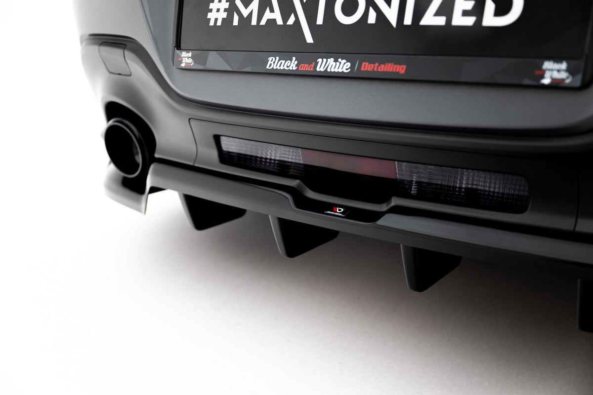 Splitter trasero (con barras verticales) V.1 + flaps para Toyota GR86 Mk1