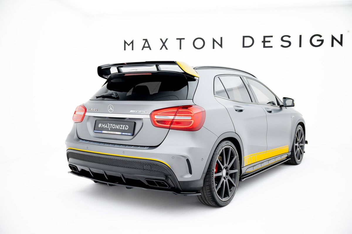 Splitter trasero (con barras verticales) V.1 para Mercedes-Benz GLA 45 AMG