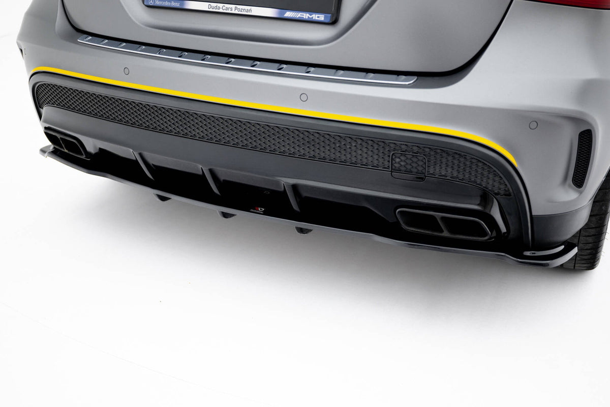 Splitter trasero (con barras verticales) V.1 para Mercedes-Benz GLA 45 AMG