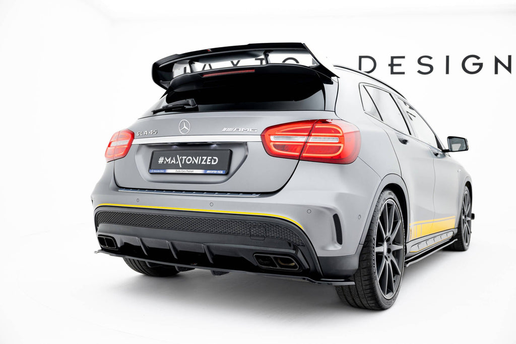 Splitter trasero (con barras verticales) V.1 para Mercedes-Benz GLA 45 AMG