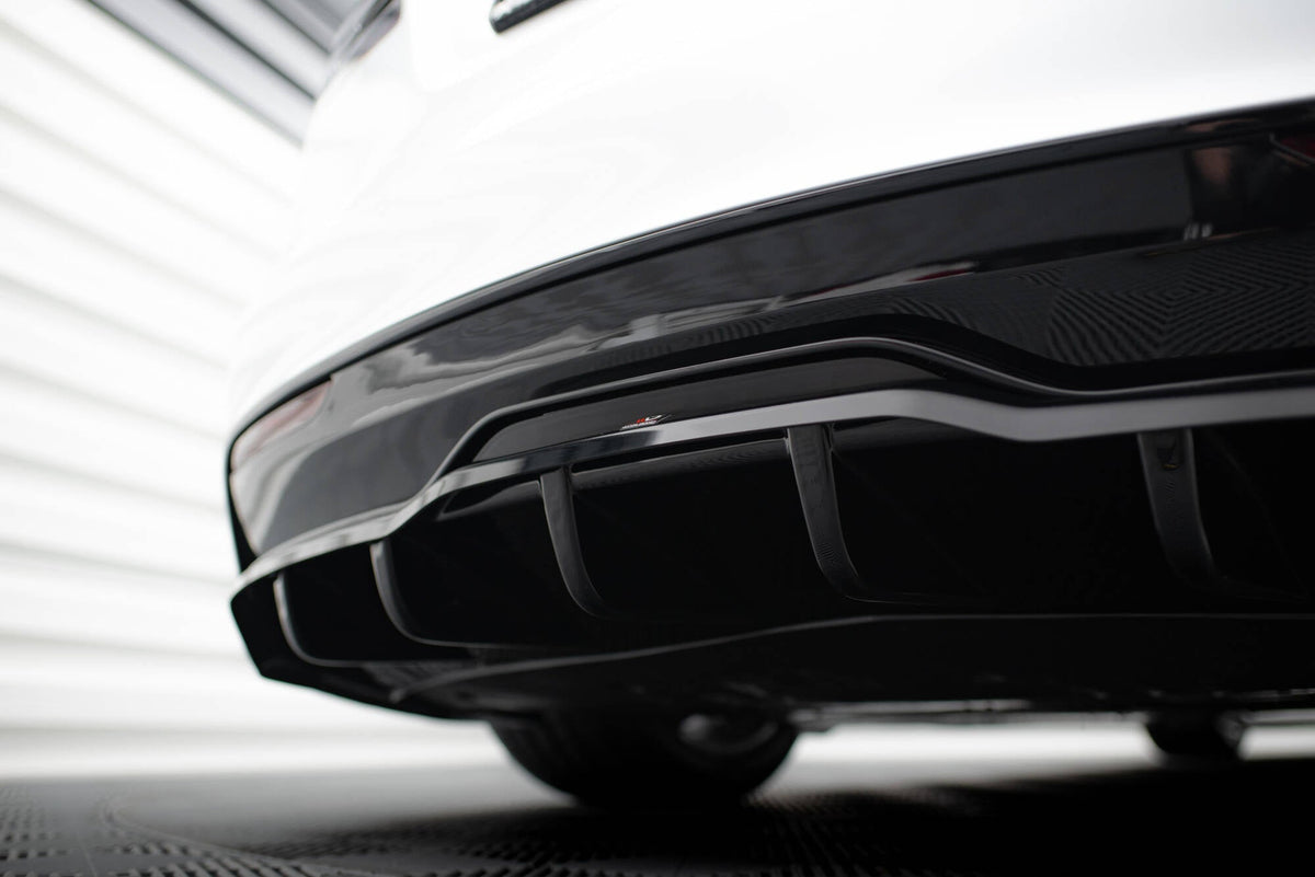Splitter trasero (con barras verticales) V.2 para Tesla Model S Plaid Mk1 Facelift