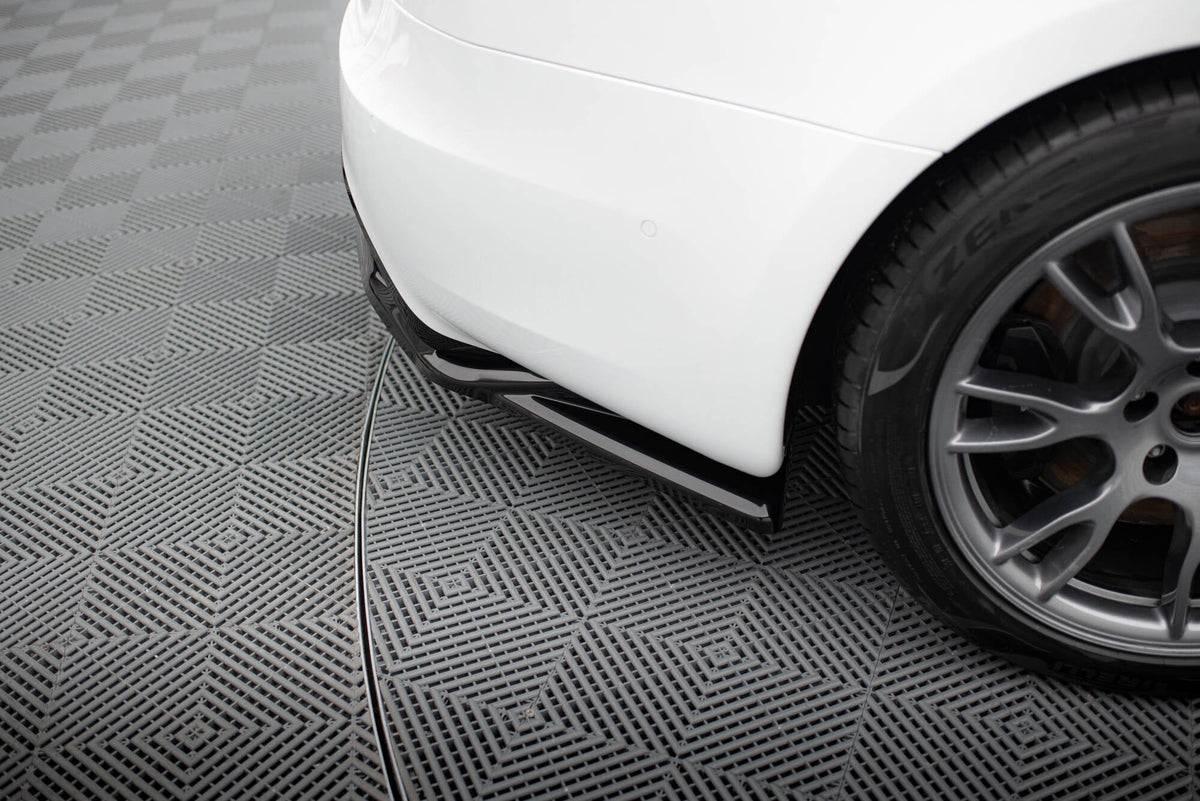 Splitter trasero (con barras verticales) V.2 para Tesla Model S Plaid Mk1 Facelift