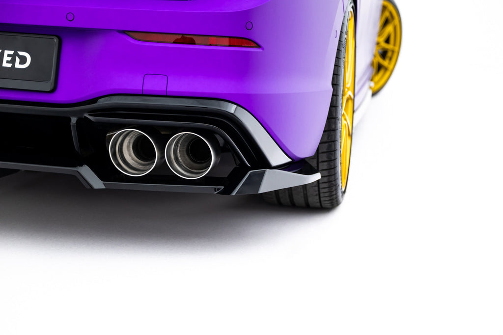 Splitter trasero (con barras verticales) V.2 para Volkswagen Golf R Hatchback Mk8 / Mk8 Facelift