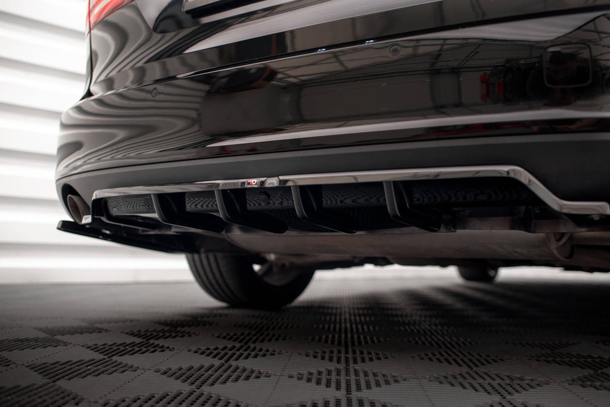 Splitter trasero (con barras verticales) V.2 para Volvo V90 Mk2