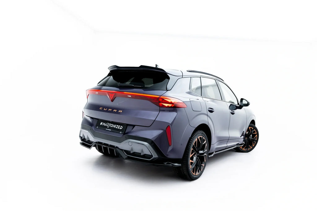Splitter trasero (con barras verticales) V.4 para Cupra Terramar Mk1 (Version with towbar)