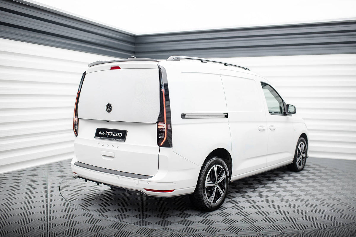 Splitter trasero (con barras verticales) para Volkswagen Caddy Maxi Mk5
