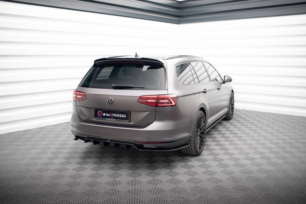Splitter trasero (con barras verticales) para Volkswagen Passat Sedan / Variant B8
