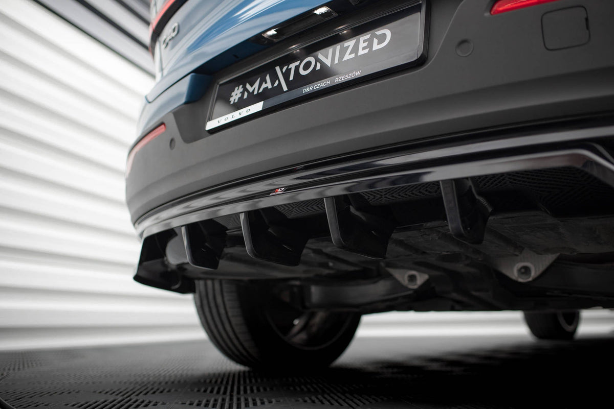 Splitter trasero (con barras verticales) para Volvo C40 Mk1