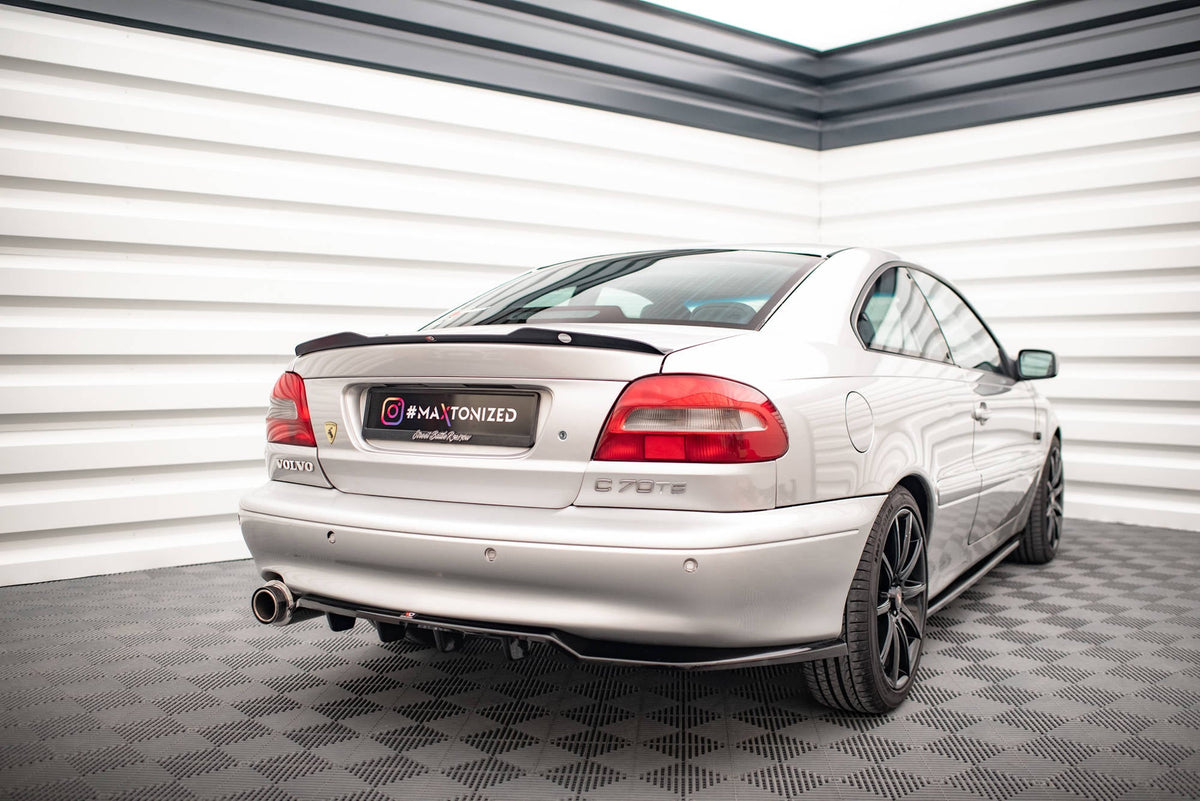Splitter trasero (con barras verticales) para Volvo C70 Mk1