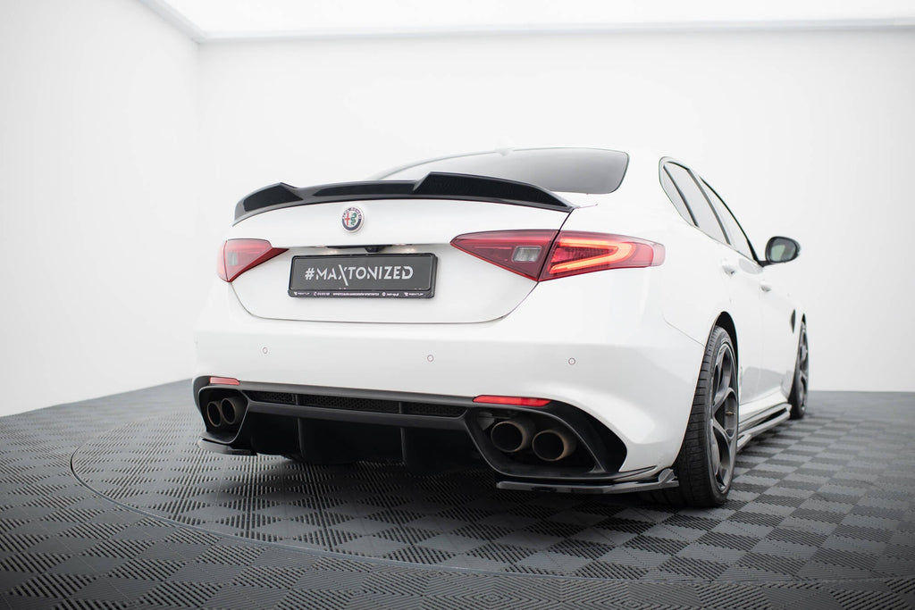 Splitters laterales traseros para Alfa Romeo Giulia Quadrifoglio