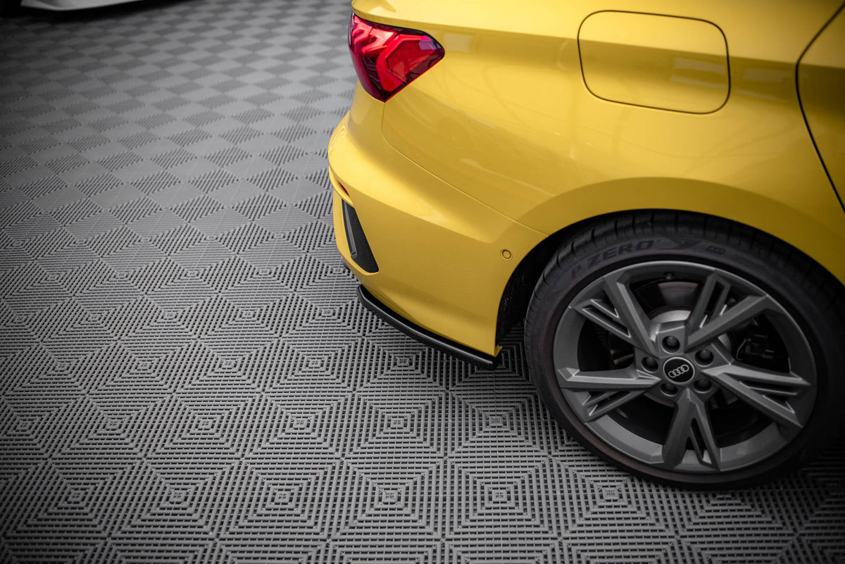 Splitters laterales traseros para Audi S3 Sedan 8Y