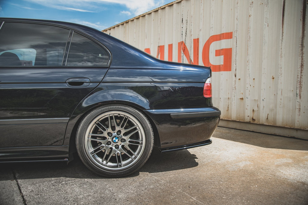 Splitters laterales traseros para BMW M5 / 5 M-Pack E39