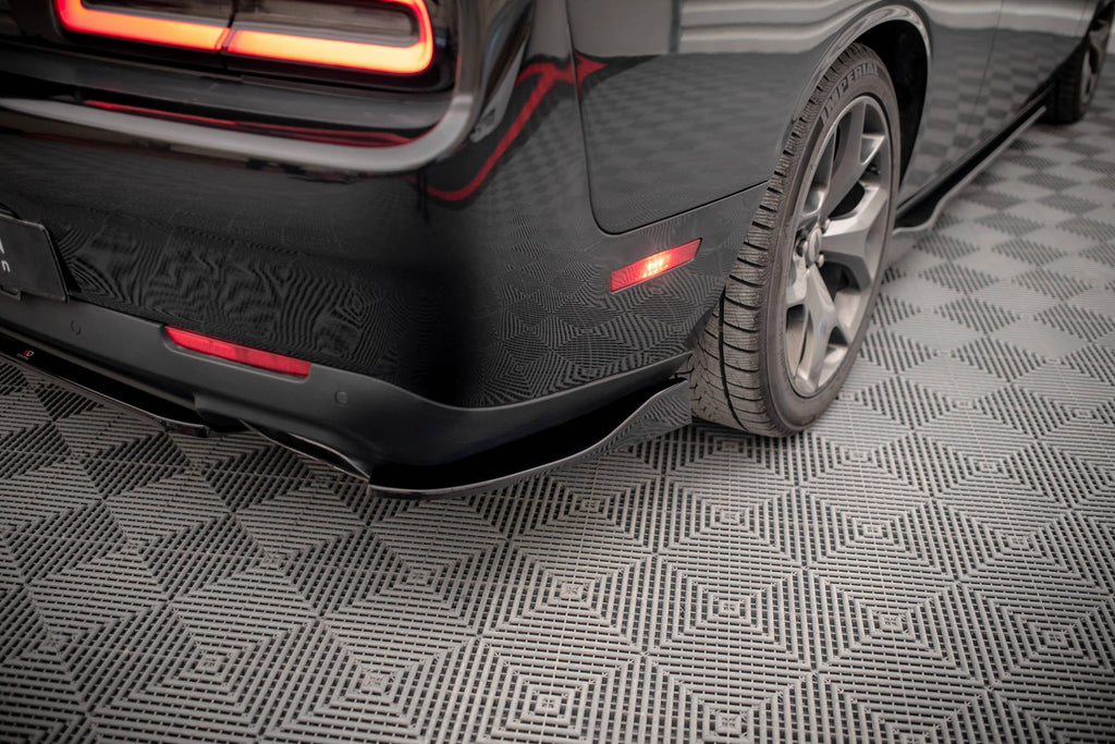 Splitters laterales traseros para Dodge Challenger RT Mk3 Facelift