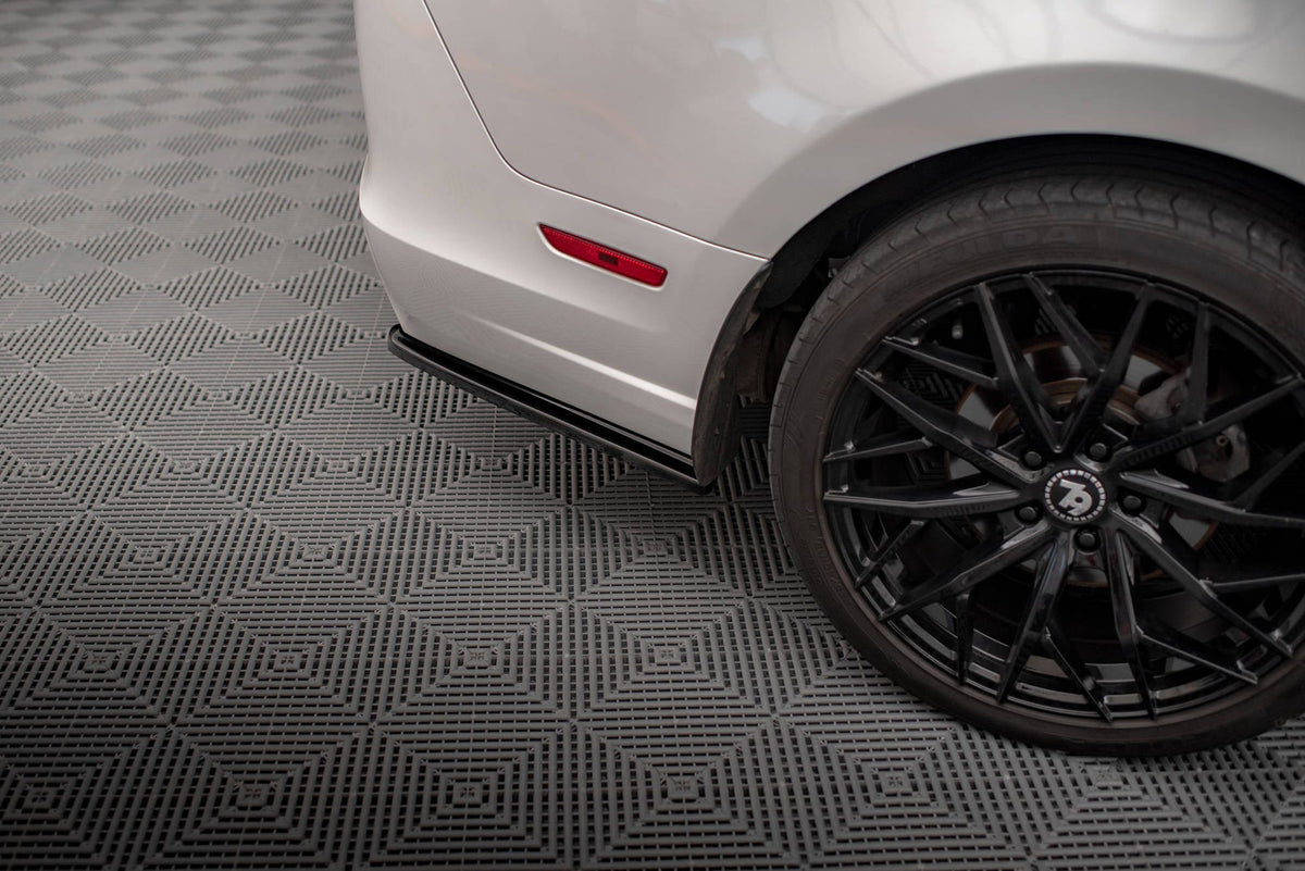Splitters laterales traseros para Ford Mustang Mk5 Facelift