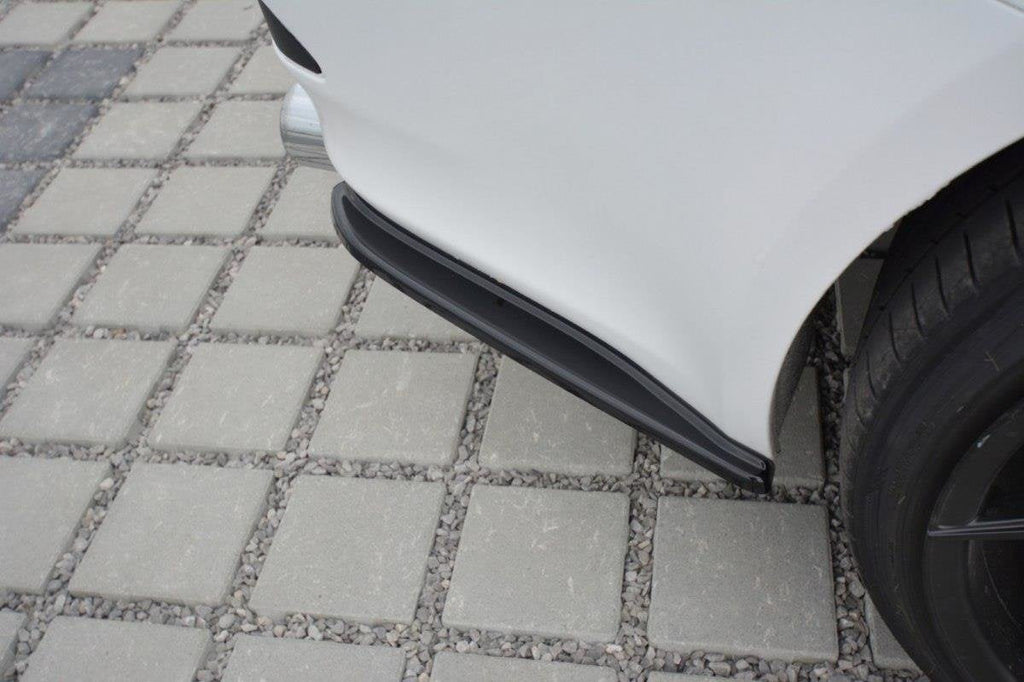 Splitters laterales traseros para Lexus IS Mk2