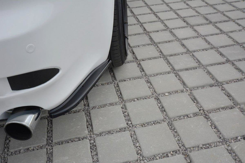 Splitters laterales traseros para Lexus IS Mk2