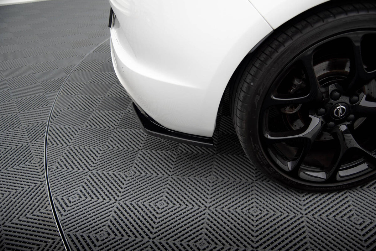 Splitters laterales traseros para Opel Astra J OPC / VXR