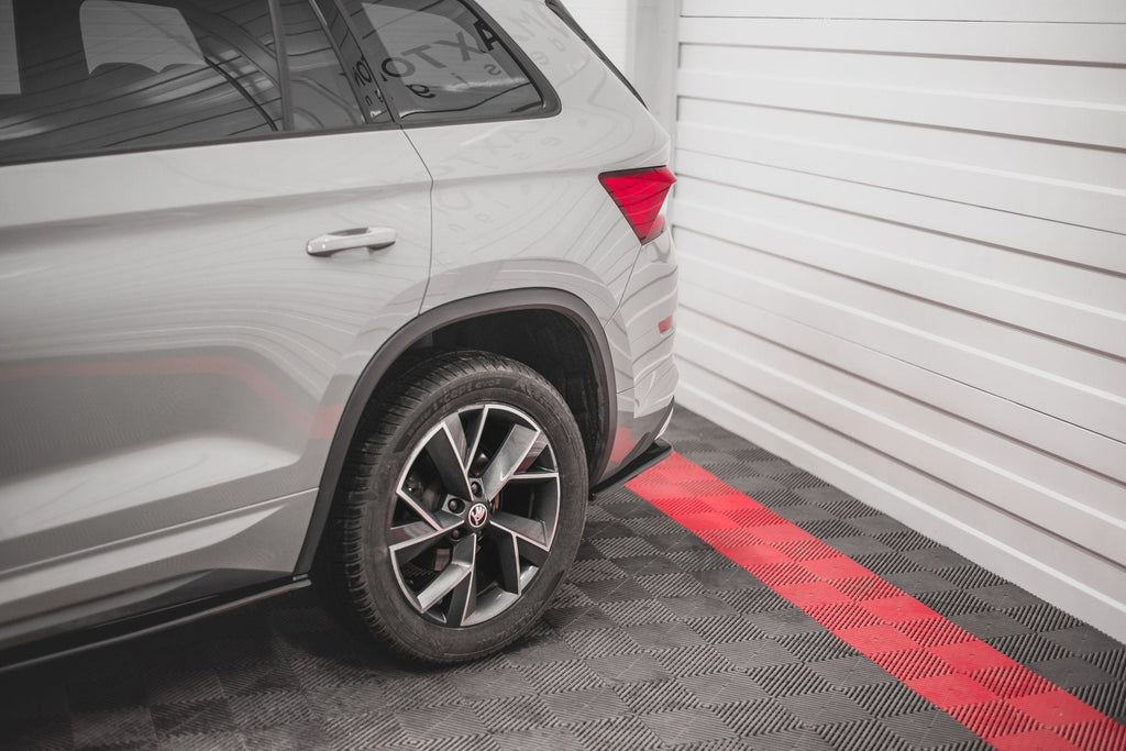 Splitters laterales traseros para Skoda Kodiaq Sportline Mk1 / Mk1 Facelift