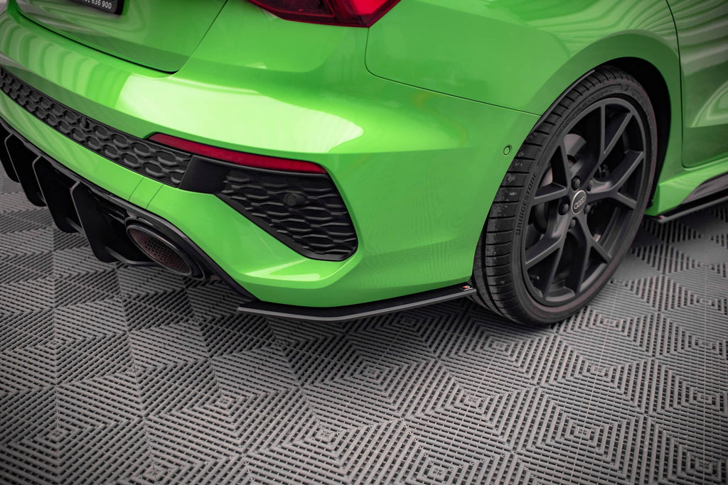Splitters laterales traseros Street Pro para Audi RS3 Sedan 8Y