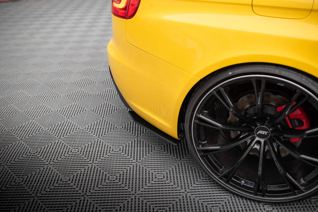 Splitters laterales traseros Street Pro para Audi RS4 B8