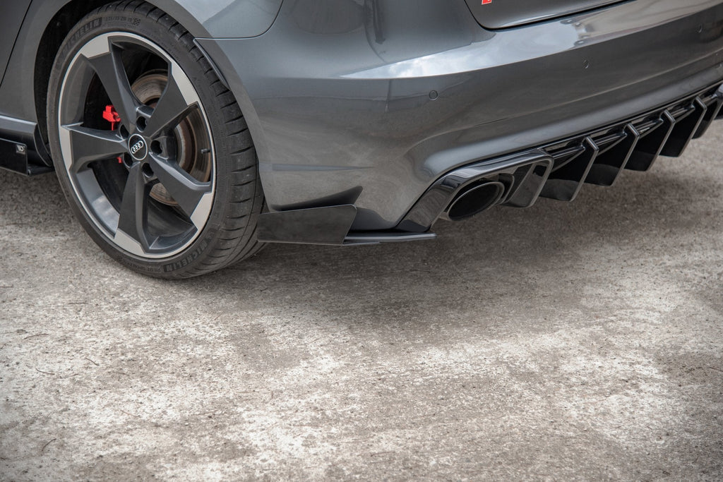 Splitters laterales traseros Street Pro + flaps para Audi RS3 8V Sportback