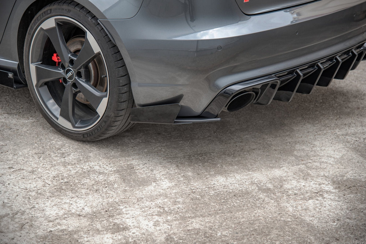 Splitters laterales traseros Street Pro + flaps para Audi RS3 8V Sportback
