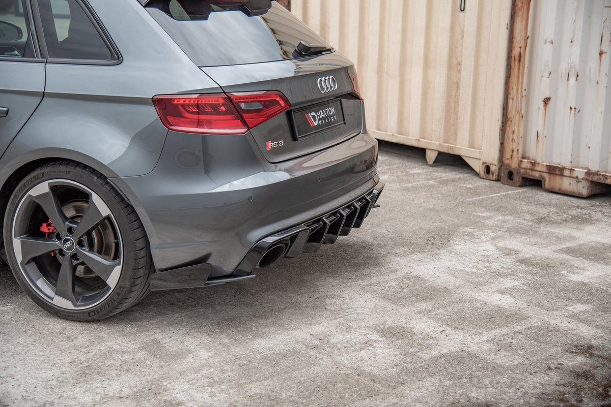 Splitters laterales traseros Street Pro + flaps para Audi RS3 8V Sportback