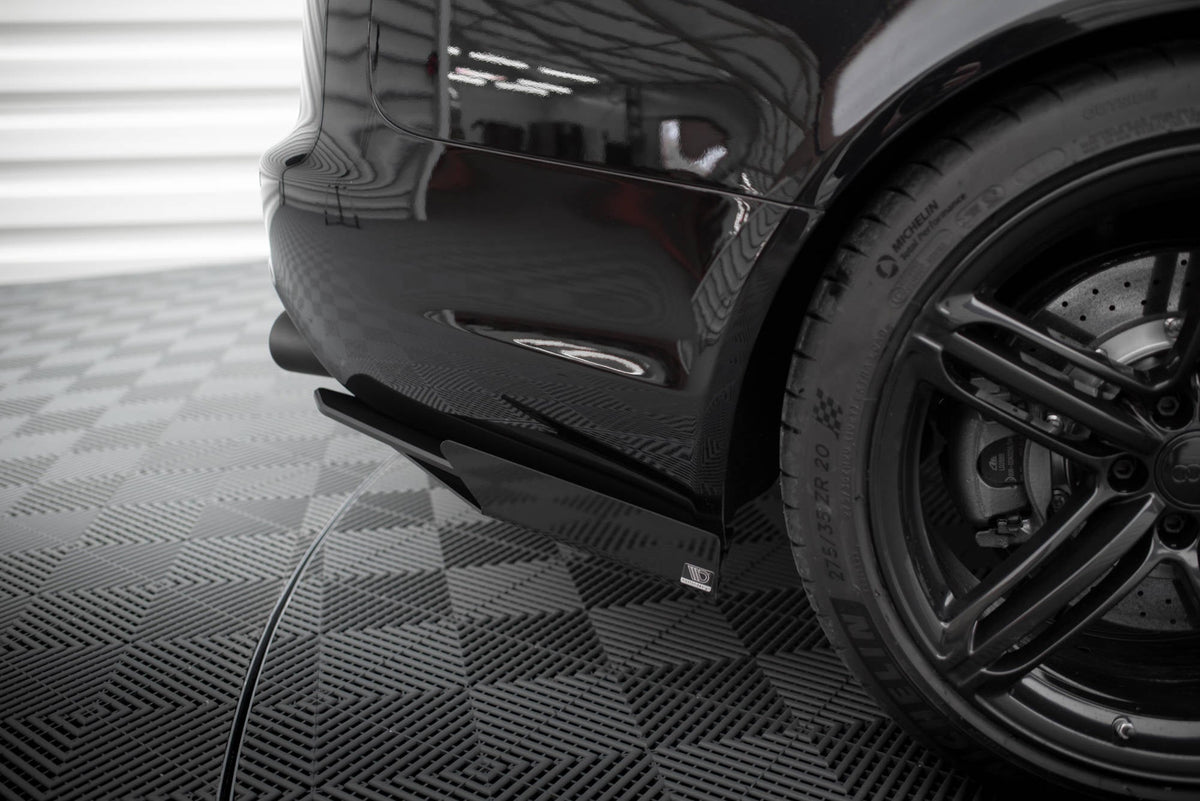 Splitters laterales traseros Street Pro + flaps para Audi RS6 Avant C6