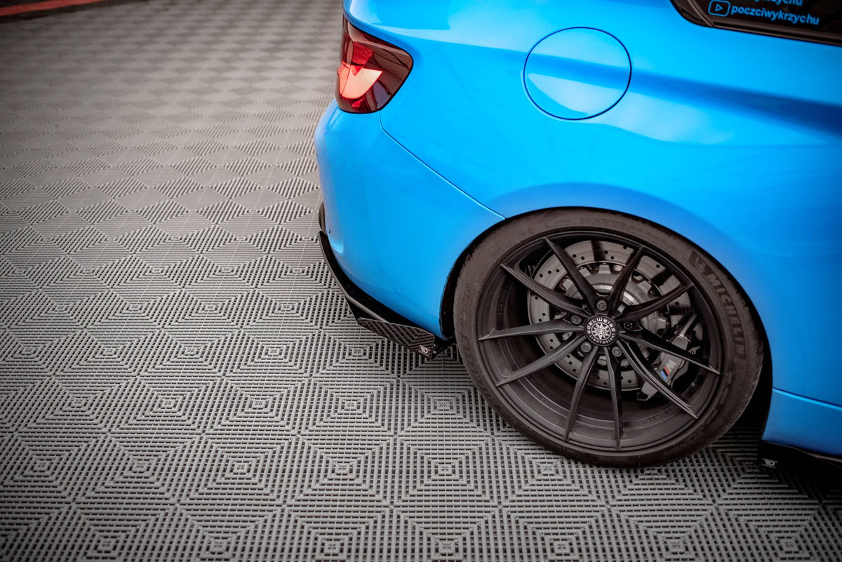 Splitters laterales traseros Street Pro + flaps para BMW M2 F87