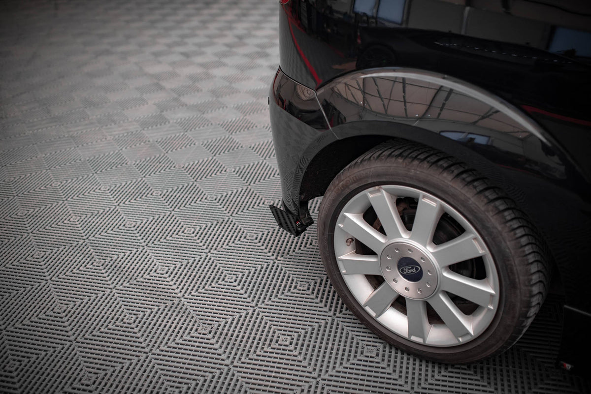 Splitters laterales traseros Street Pro + flaps para Ford Fiesta ST Mk6