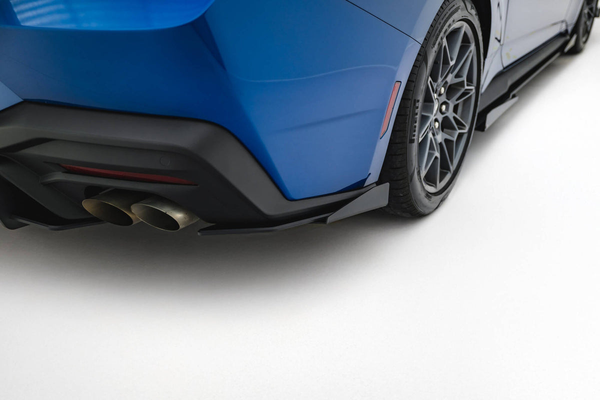 Splitters laterales traseros Street Pro + flaps para Ford Mustang GT Mk7