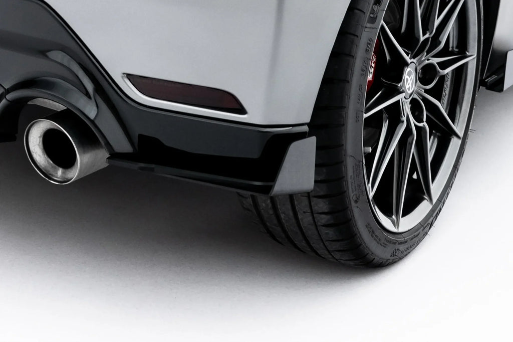 Splitters laterales traseros Street Pro + flaps para Toyota GR Yaris Mk4 Facelift