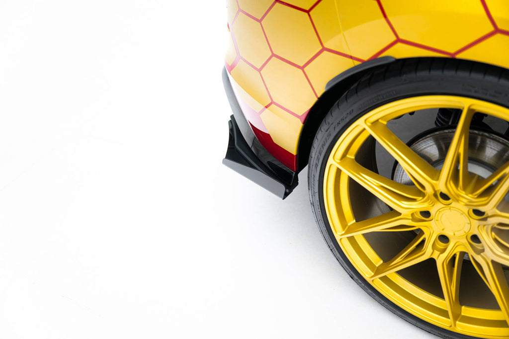 Splitters laterales traseros Street Pro + flaps para Volkswagen Golf GTI Clubsport Mk8 Facelift