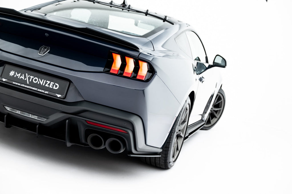Splitters laterales traseros Street Pro para Ford Mustang Dark Horse Mk7