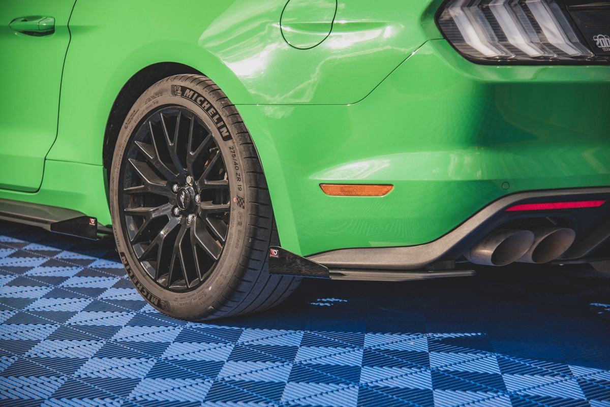 Splitters laterales traseros Street Pro V.1 + flaps para Ford Mustang GT Mk6 Facelift